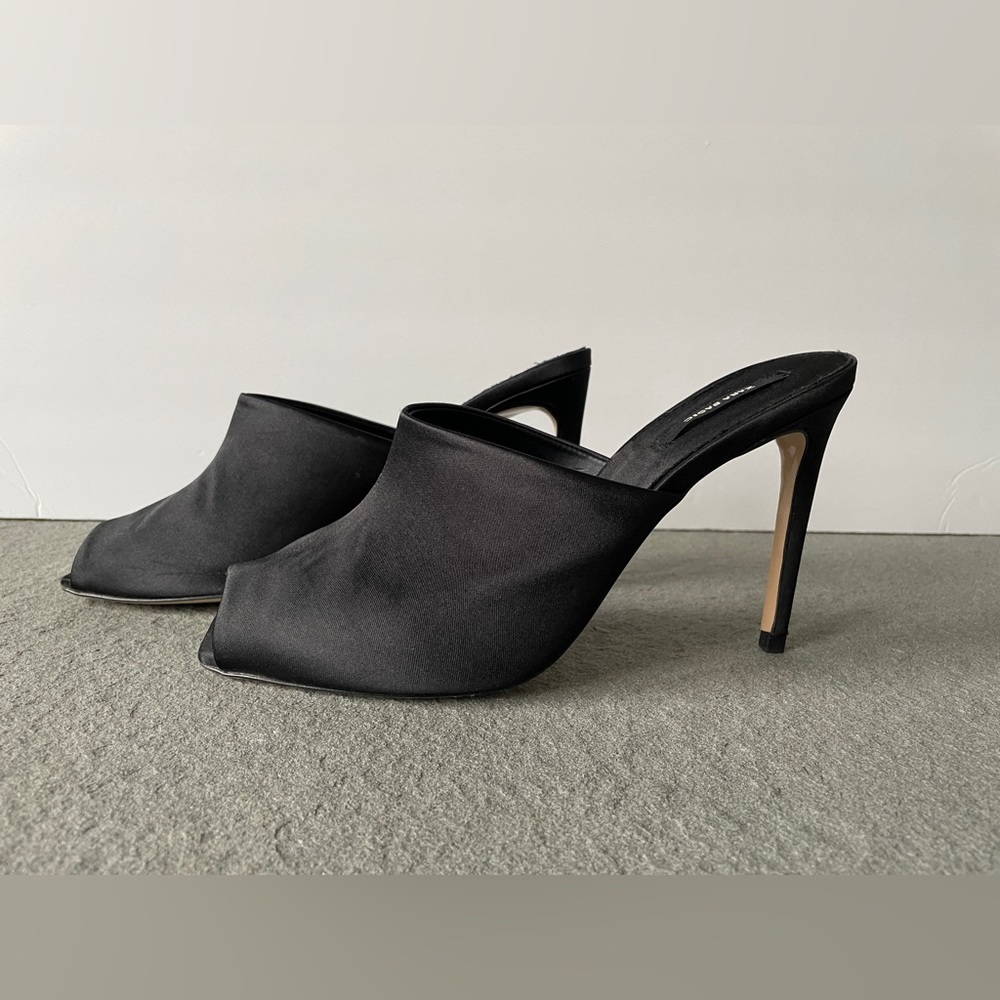 Zara Womens Mule Heel size 41 US 8